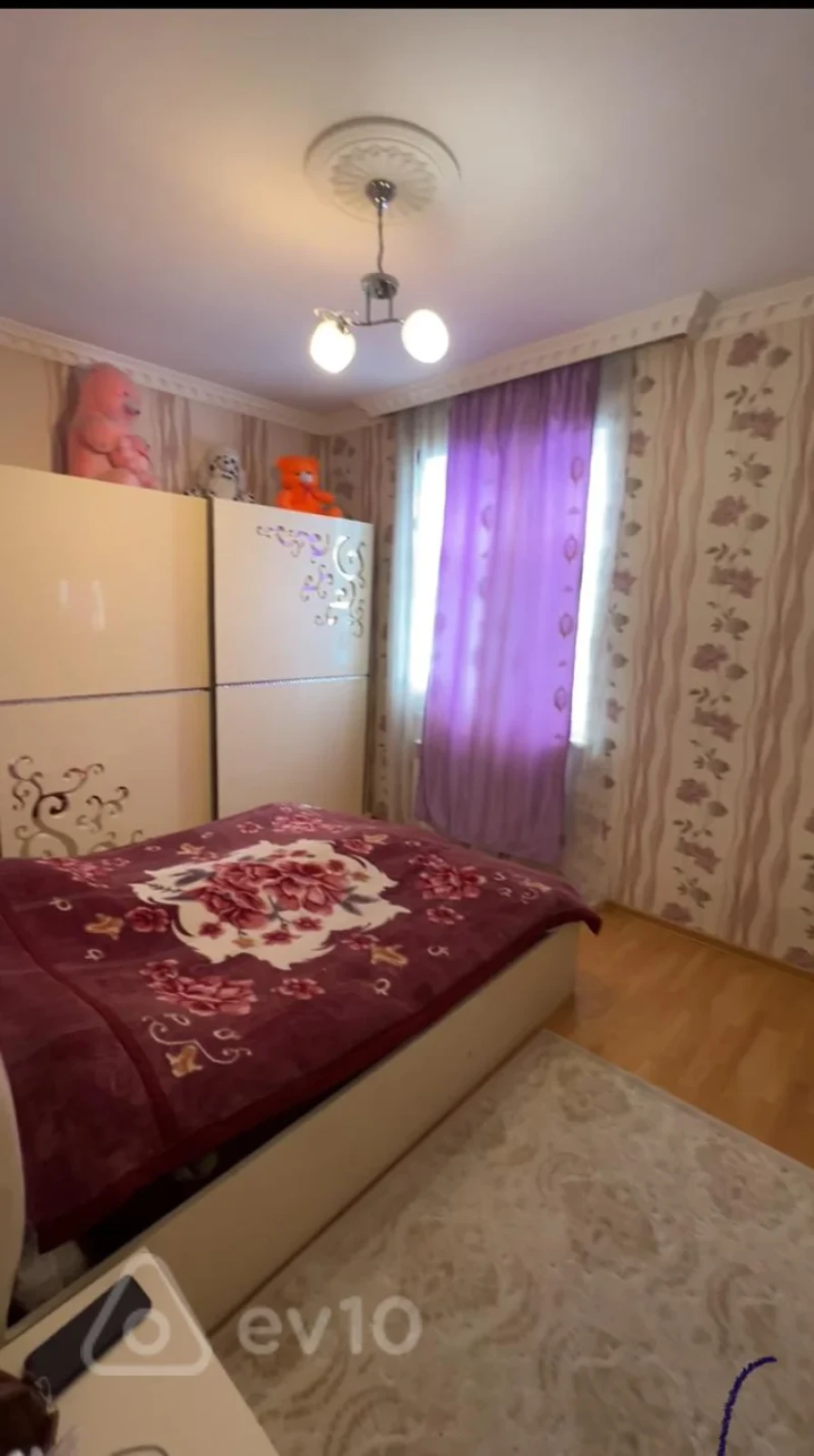 Satılır 5 otaqlı həyət evi 150 m²