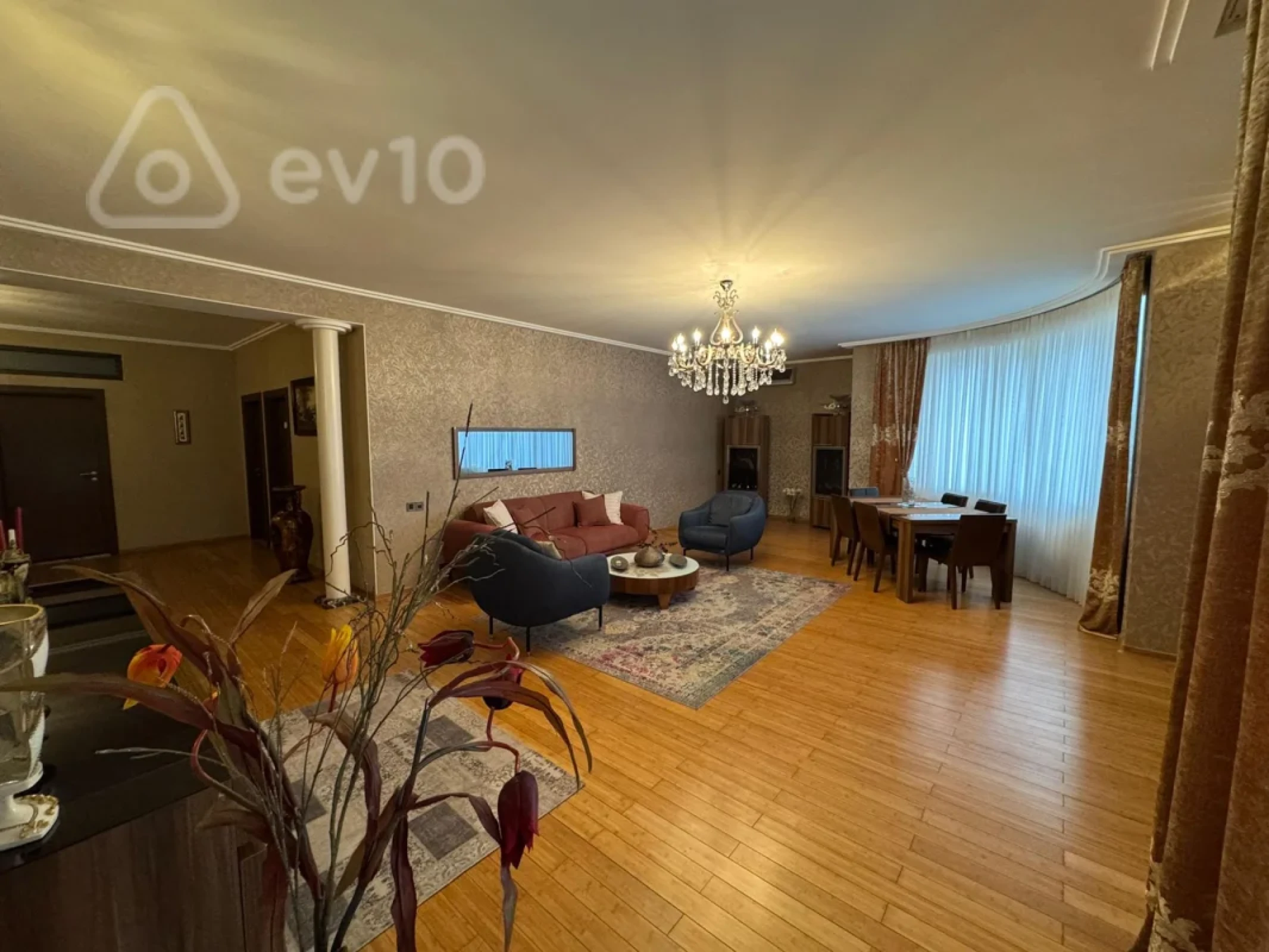 Satılır 4 otaqlı yeni tikili 200 m²