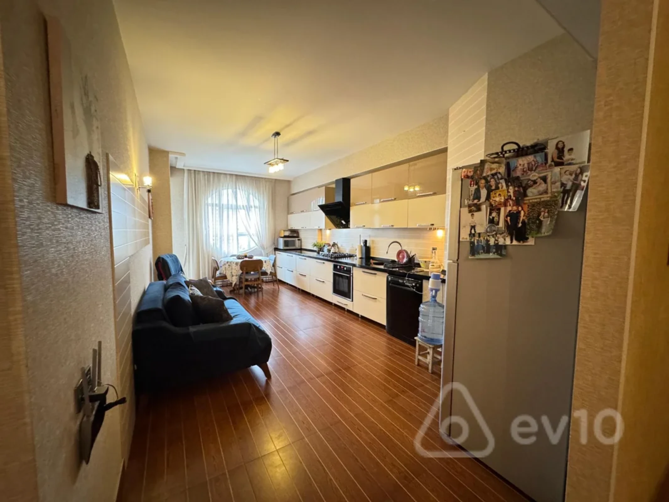 Satılır 4 otaqlı yeni tikili 200 m²