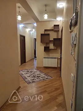 Kirayə verilir 3 otaqlı yeni tikili 110 m²