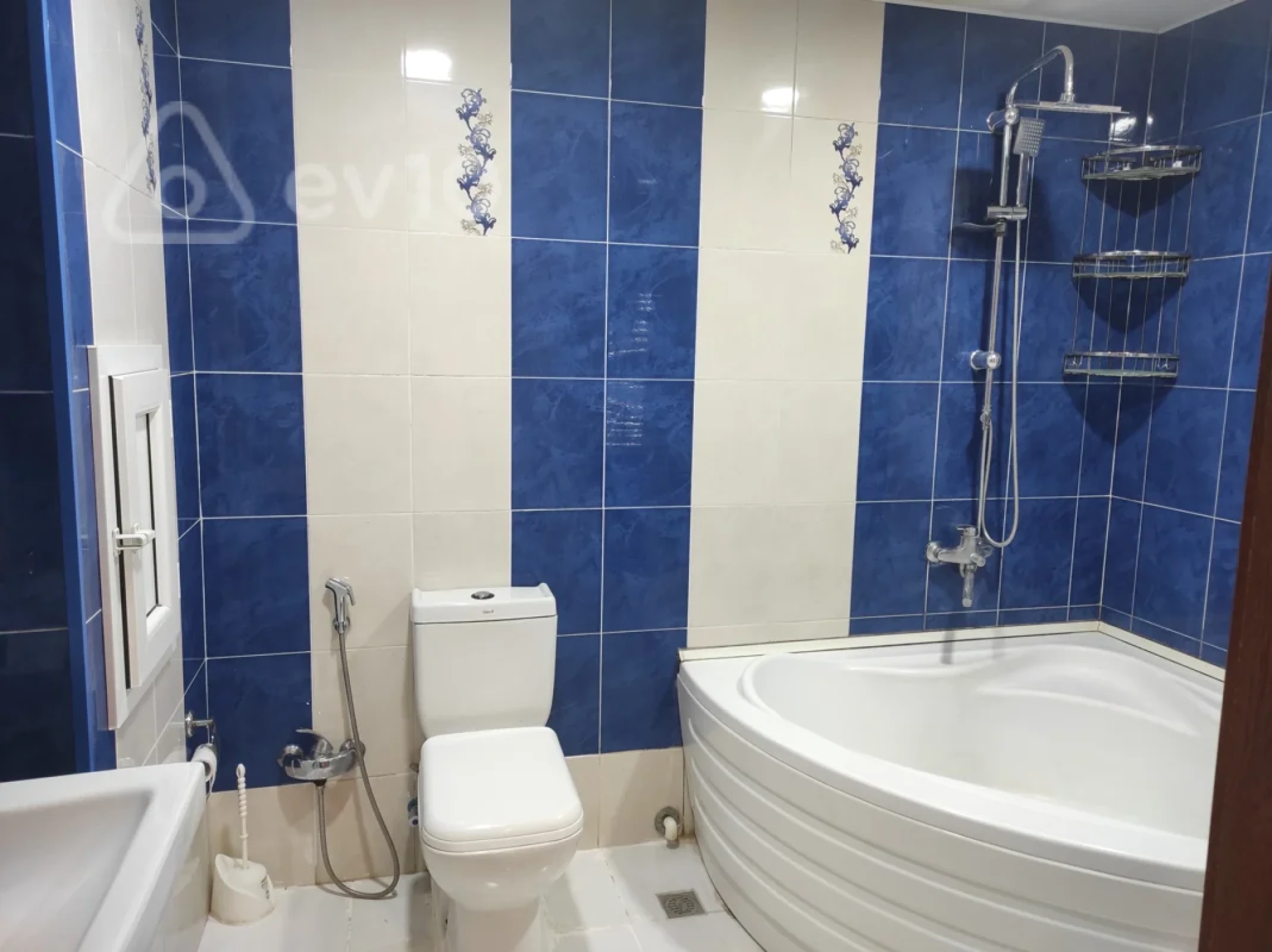 Kirayə verilir 3 otaqlı yeni tikili 110 m²
