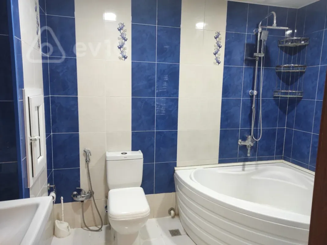 Kirayə verilir 3 otaqlı yeni tikili 110 m²