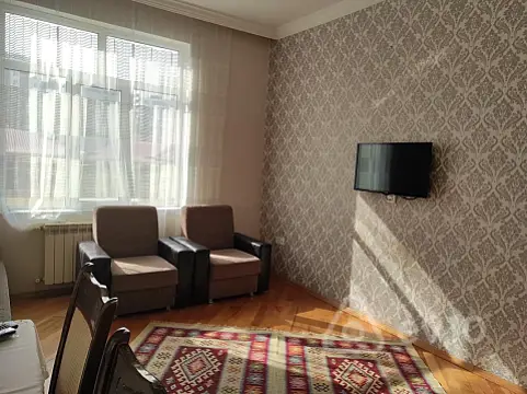 Kirayə verilir 3 otaqlı yeni tikili 110 m²
