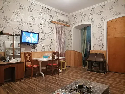 Kirayə verilir 3 otaqlı köhnə tikili 55 m² — Bakı, Səbail 3 otaq 55.00 m²