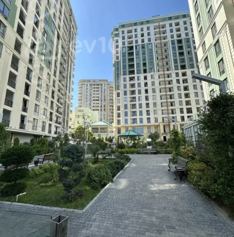 Kirayə verilir 2 otaqlı yeni tikili 60 m²