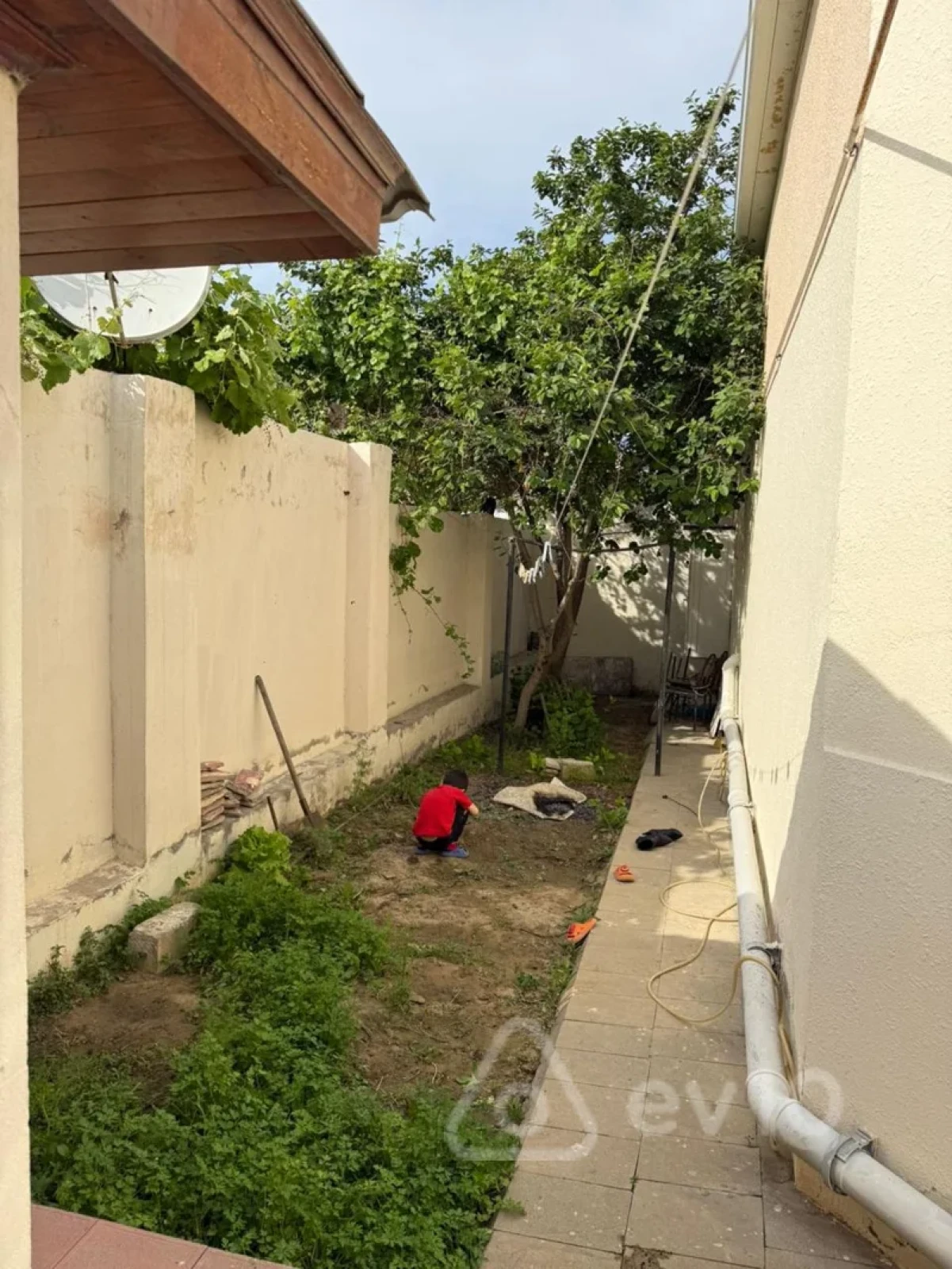 Satılır 4 otaqlı həyət evi 110 m²