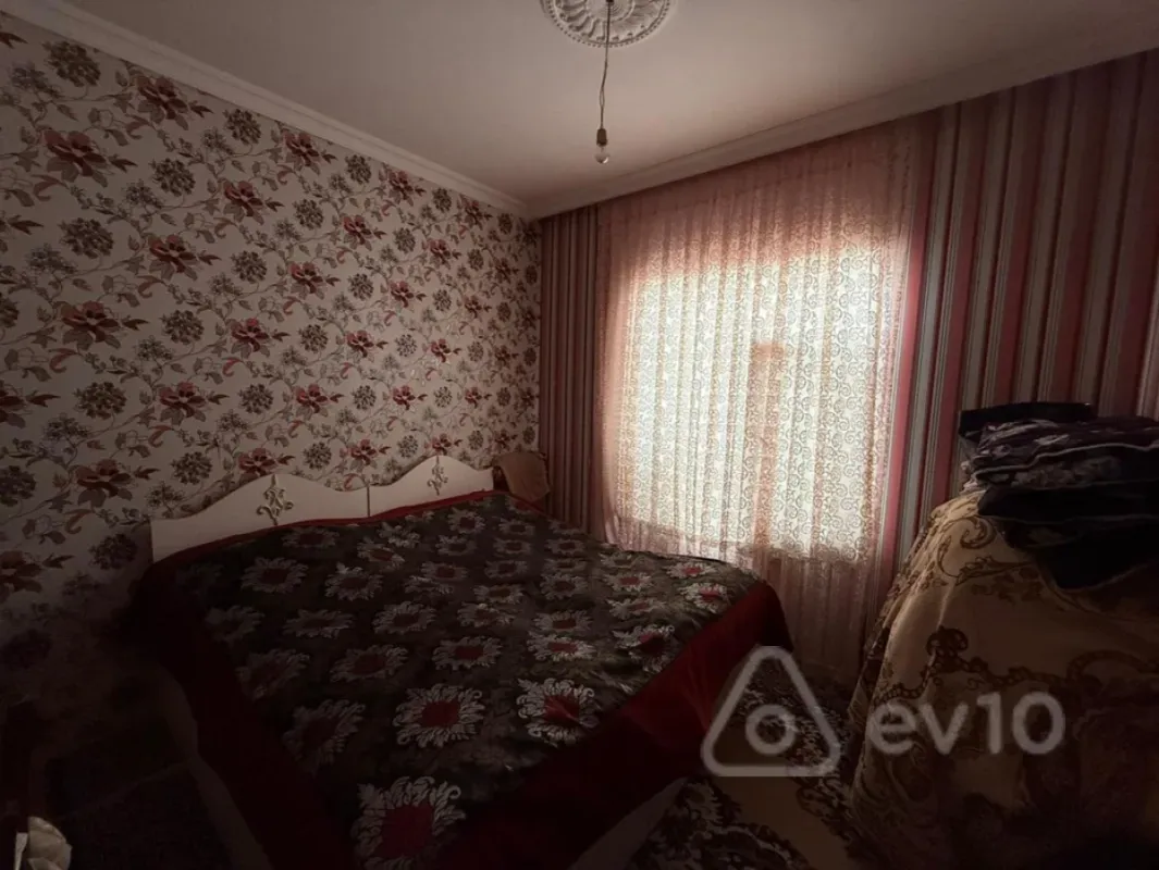 Satılır 4 otaqlı həyət evi 110 m²