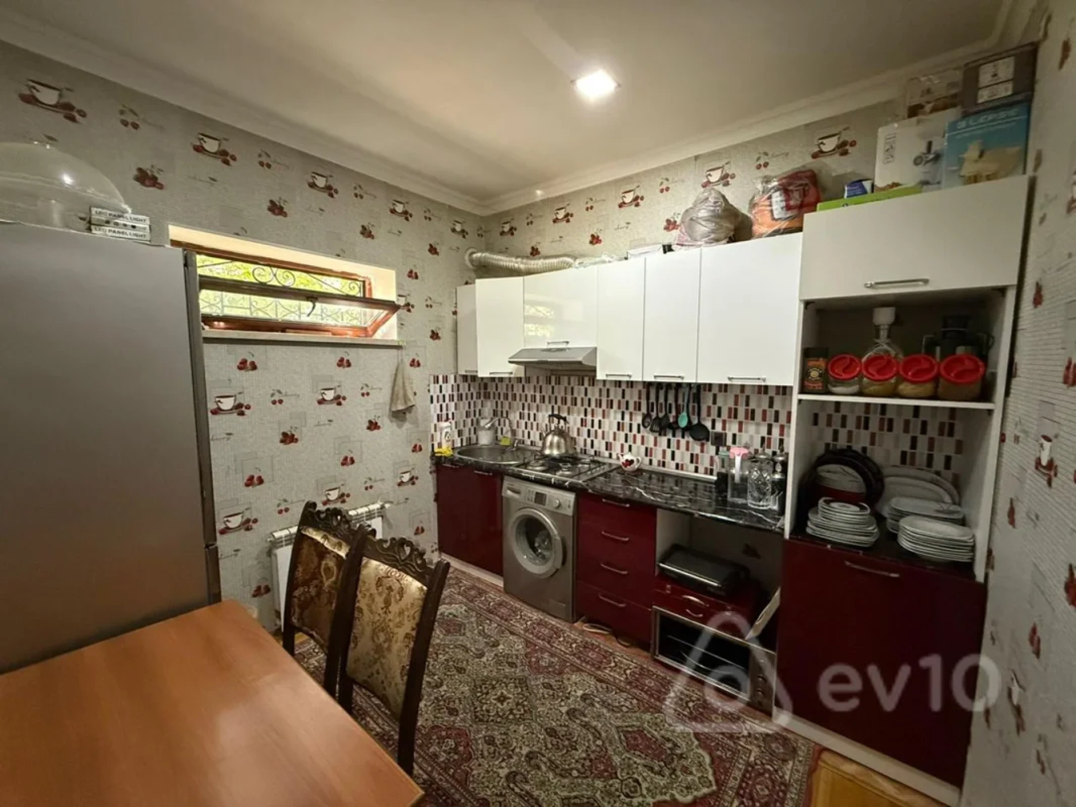 Satılır 4 otaqlı həyət evi 110 m²