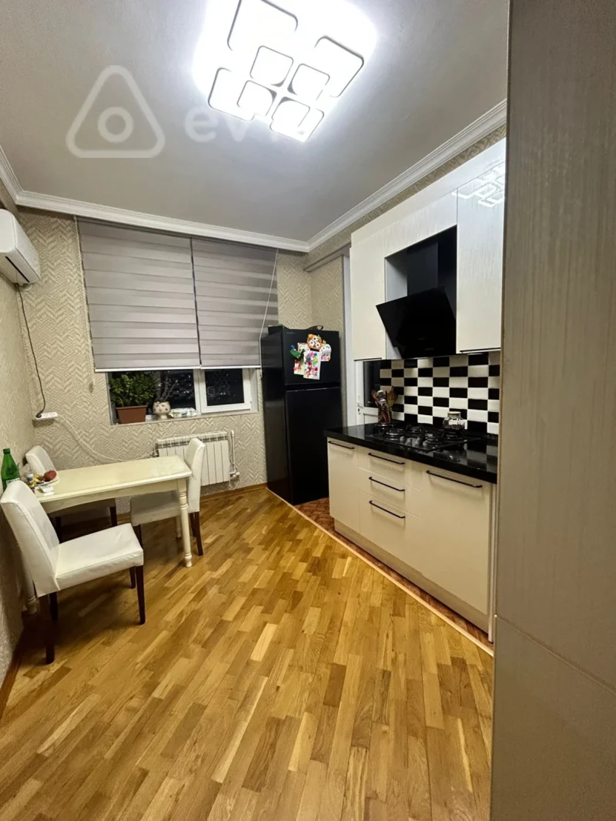 Satılır 3 otaqlı yeni tikili 110 m²