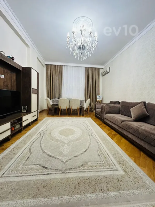 Satılır 3 otaqlı yeni tikili 110 m²
