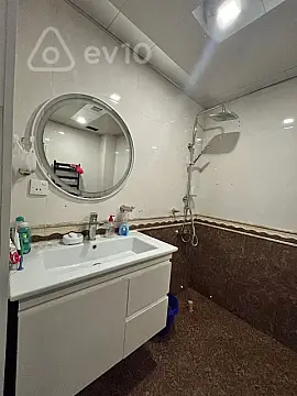 Satılır 3 otaqlı yeni tikili 110 m²