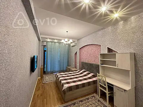 Kirayə verilir 4 otaqlı yeni tikili 240 m²