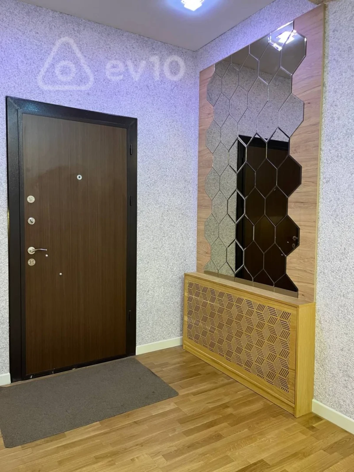 Kirayə verilir 4 otaqlı yeni tikili 240 m²