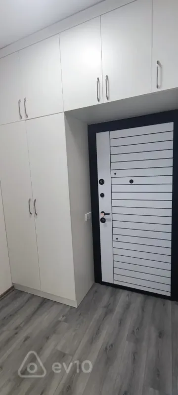 Kirayə verilir 2 otaqlı yeni tikili 48 m²