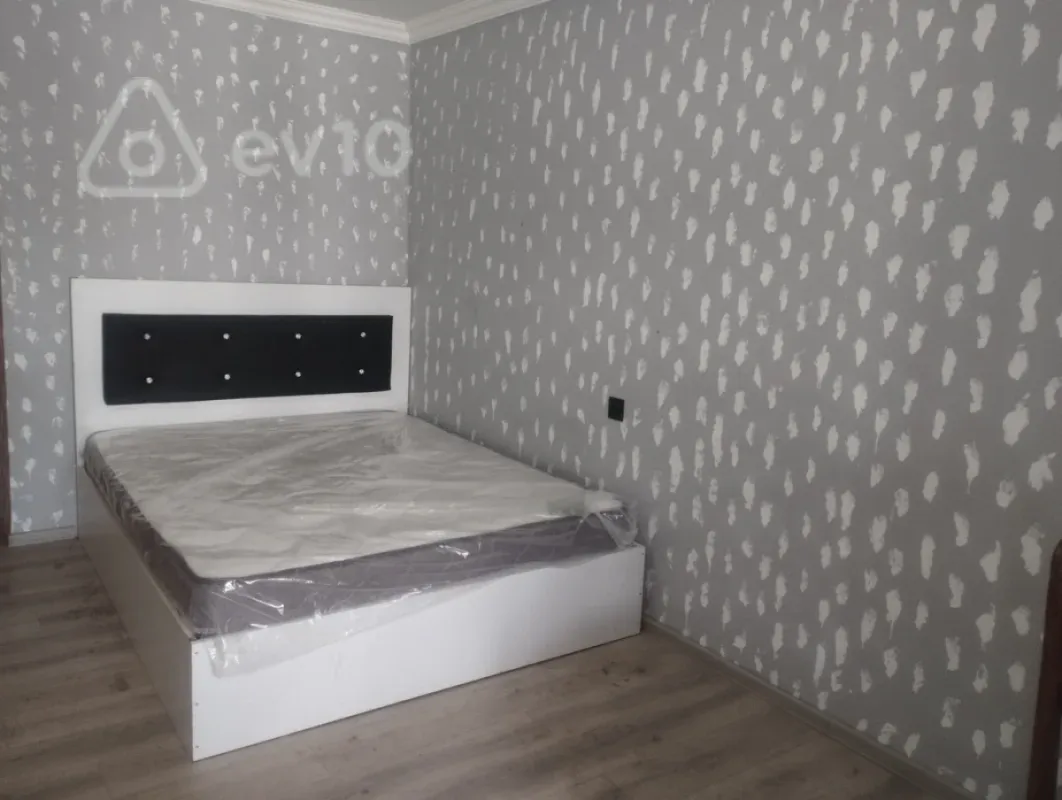 Kirayə verilir 1 otaqlı köhnə tikili 21 m²