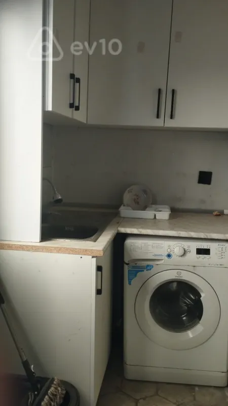 Kirayə verilir 1 otaqlı köhnə tikili 21 m²