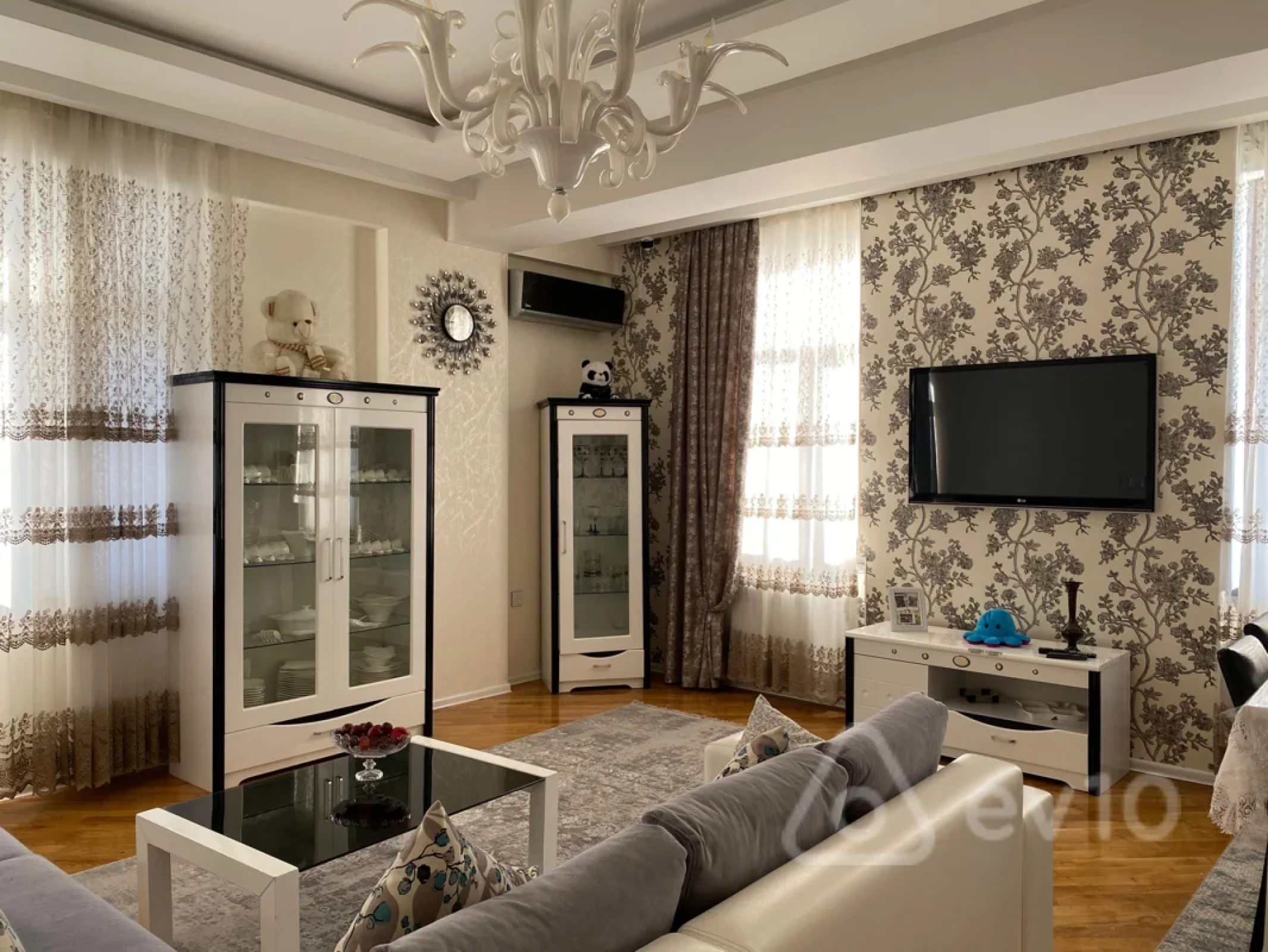 Kirayə verilir 3 otaqlı yeni tikili 24 m²