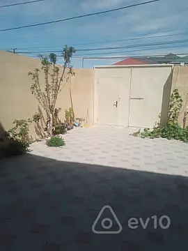 Satılır 4 otaqlı həyət evi 120 m²
