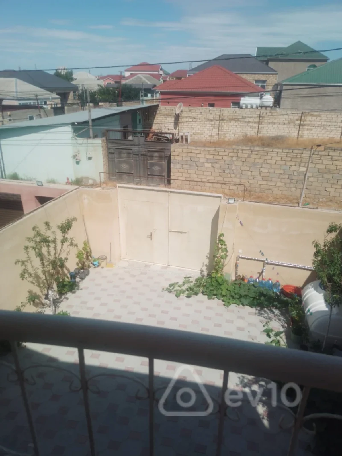 Satılır 4 otaqlı həyət evi 120 m²