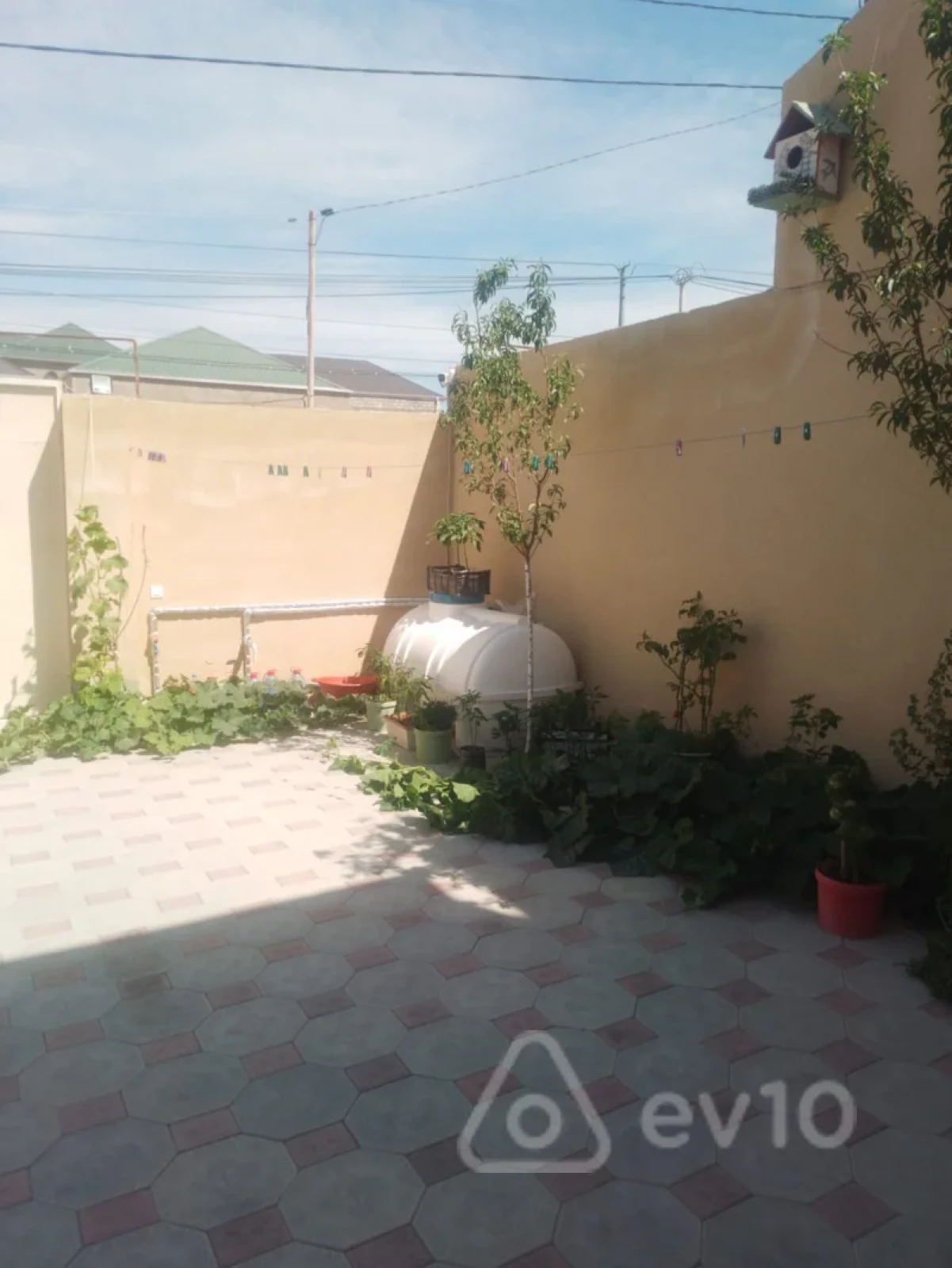 Satılır 4 otaqlı həyət evi 120 m²