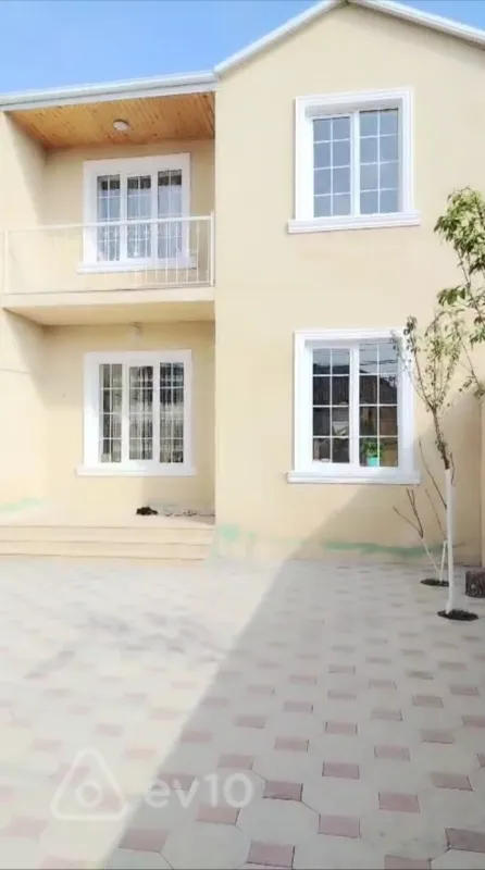 Satılır 4 otaqlı həyət evi 120 m²