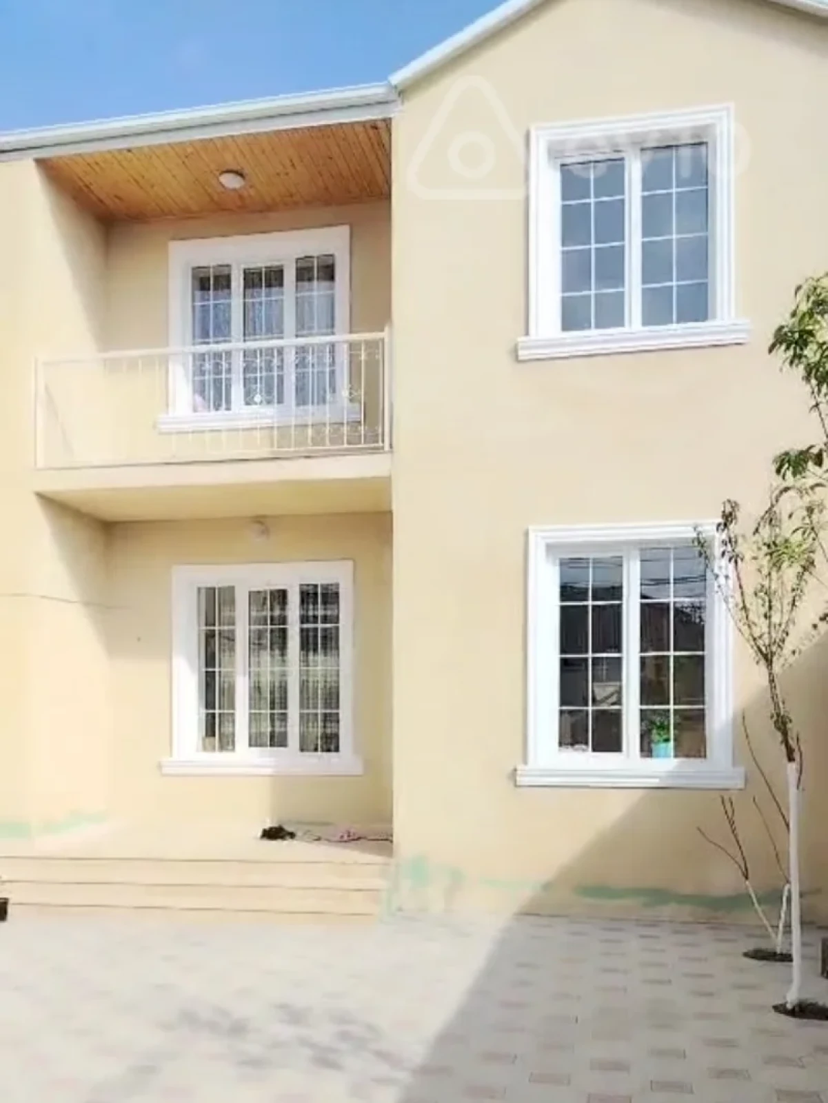 Satılır 4 otaqlı həyət evi 120 m²