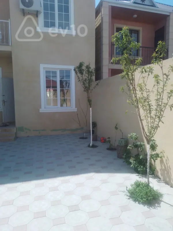 Satılır 4 otaqlı həyət evi 120 m²
