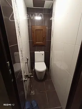Kirayə verilir 3 otaqlı köhnə tikili 80 m²
