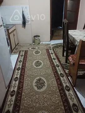 Kirayə verilir 3 otaqlı köhnə tikili 80 m²