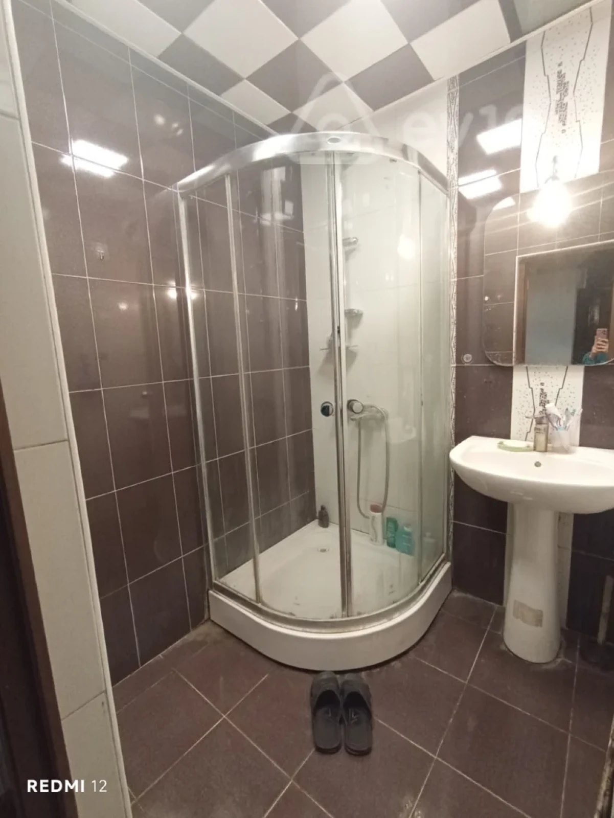 Kirayə verilir 3 otaqlı köhnə tikili 80 m²