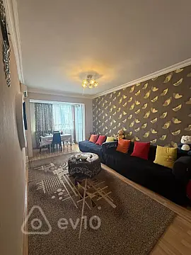 Kirayə verilir 2 otaqlı köhnə tikili 65 m²