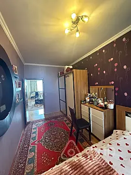 Kirayə verilir 2 otaqlı köhnə tikili 65 m²