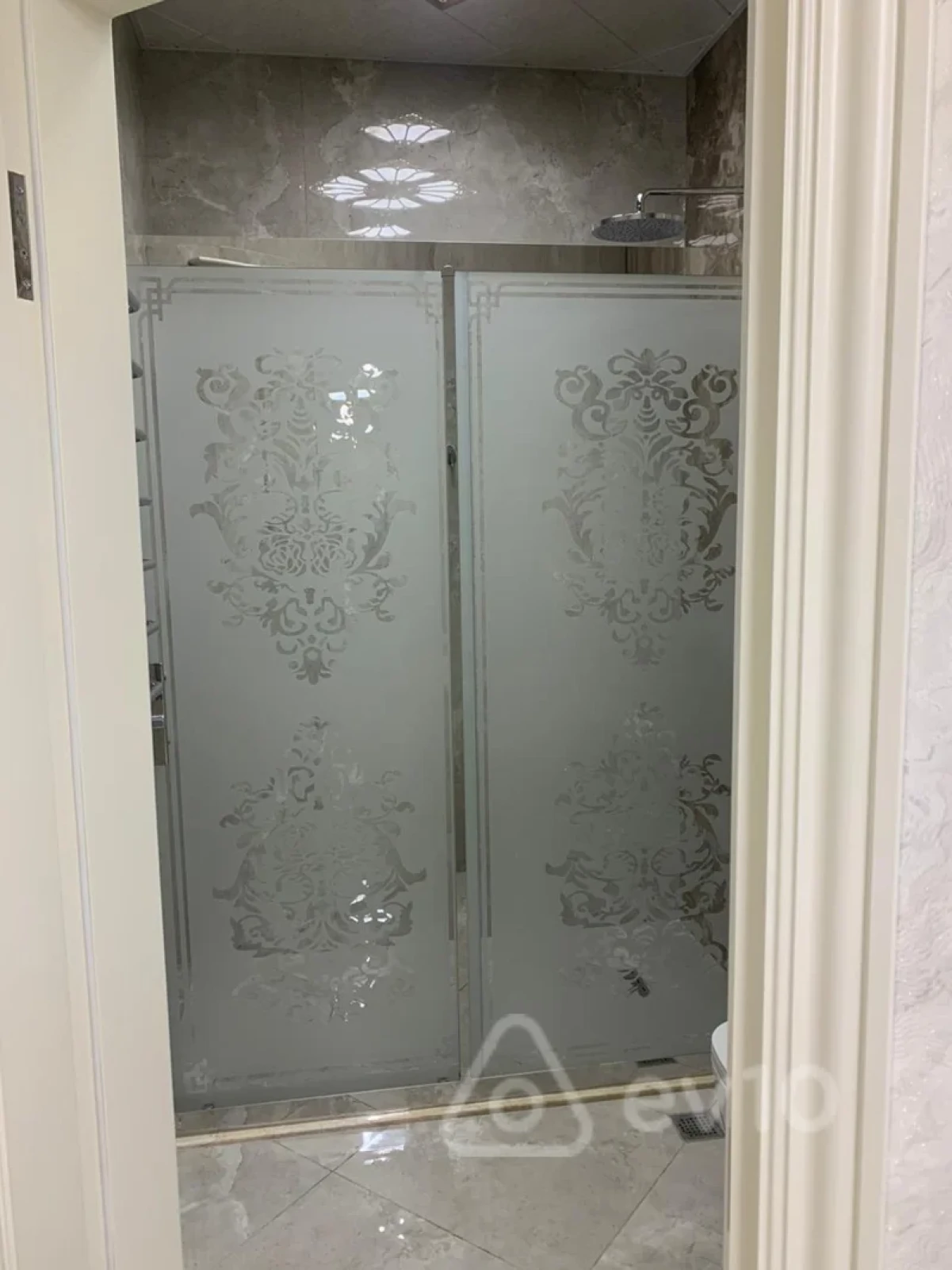 Kirayə verilir 2 otaqlı yeni tikili 65 m²