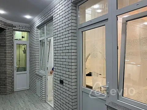 Kirayə verilir 2 otaqlı yeni tikili 65 m²