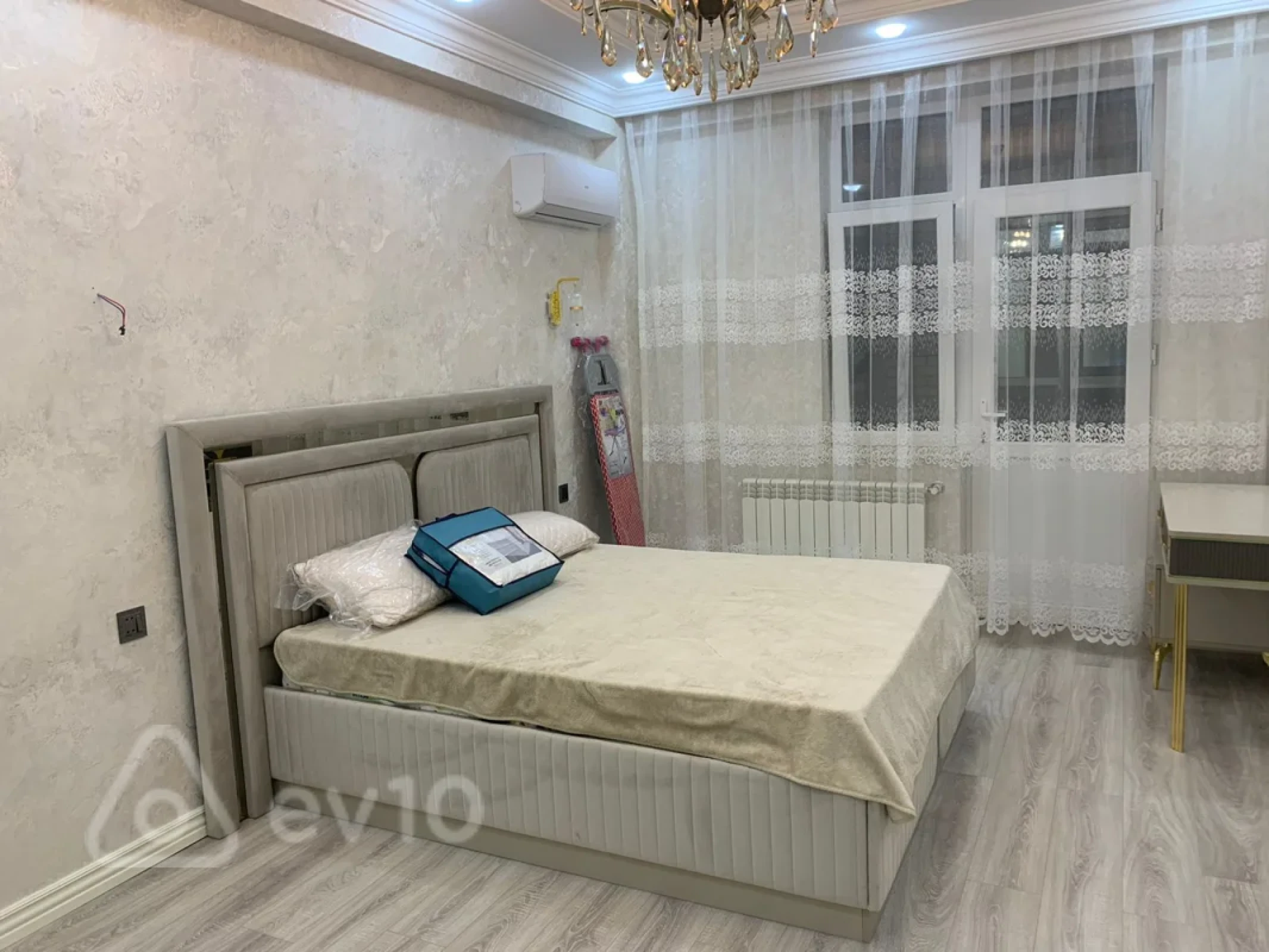 Kirayə verilir 2 otaqlı yeni tikili 65 m²