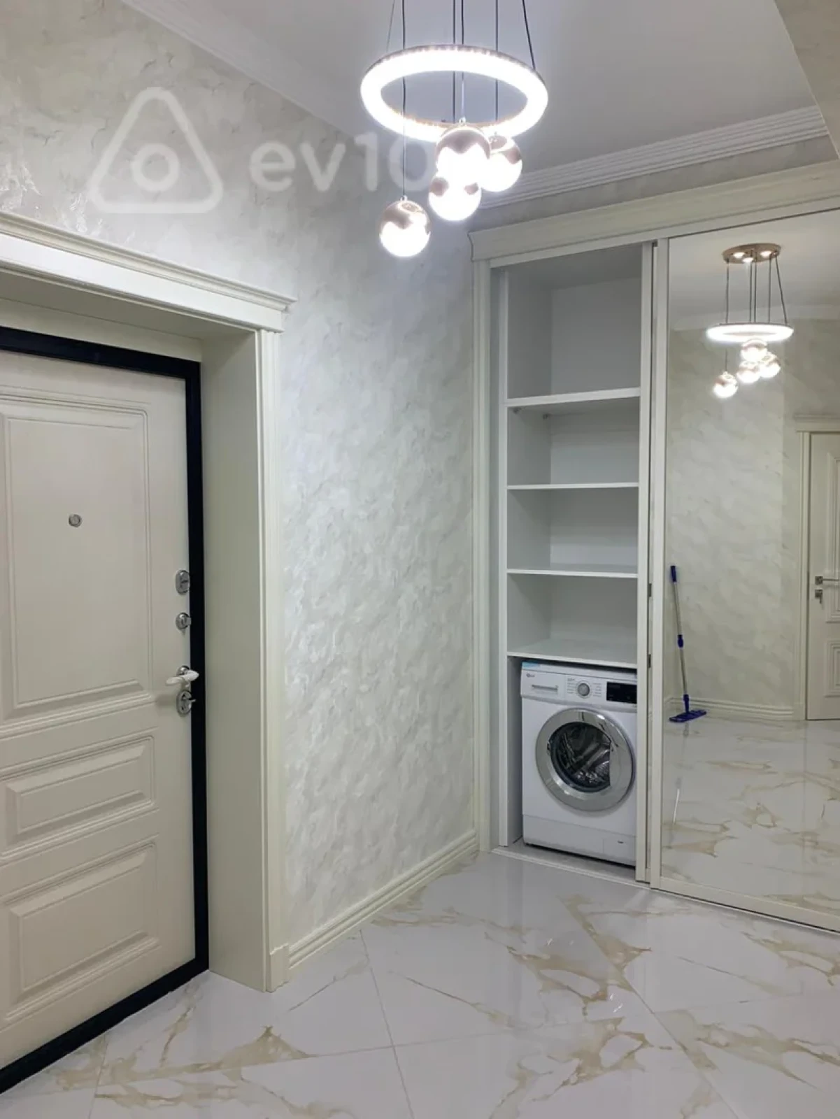 Kirayə verilir 2 otaqlı yeni tikili 65 m²