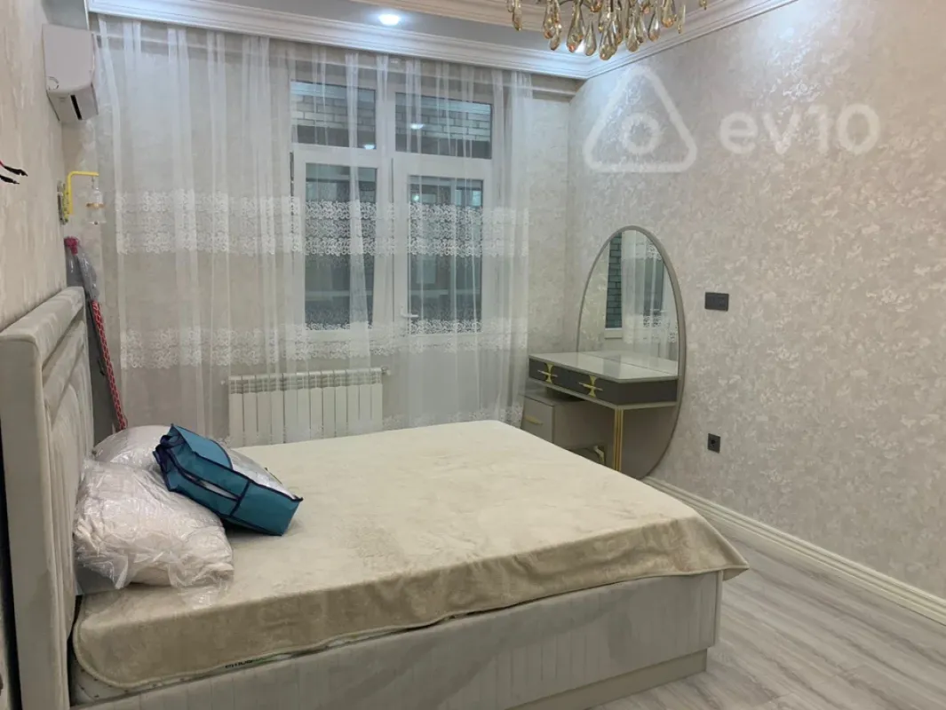 Kirayə verilir 2 otaqlı yeni tikili 65 m²