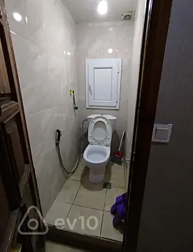 Kirayə verilir 3 otaqlı köhnə tikili 90 m²