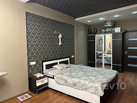 Kirayə verilir 2 otaqlı yeni tikili 90 m²