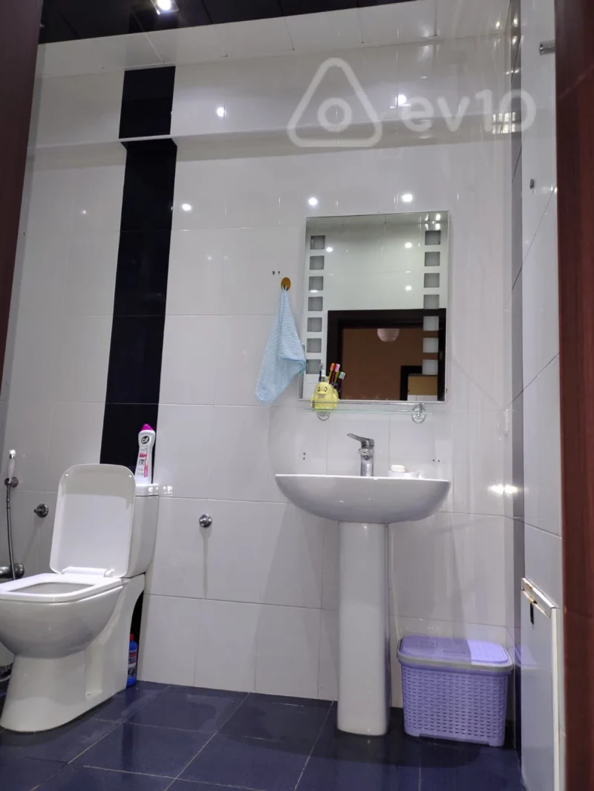 Kirayə verilir 2 otaqlı yeni tikili 90 m²