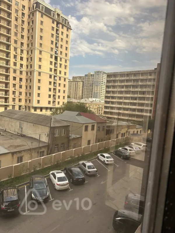 Satılır 2 otaqlı yeni tikili 50 m²