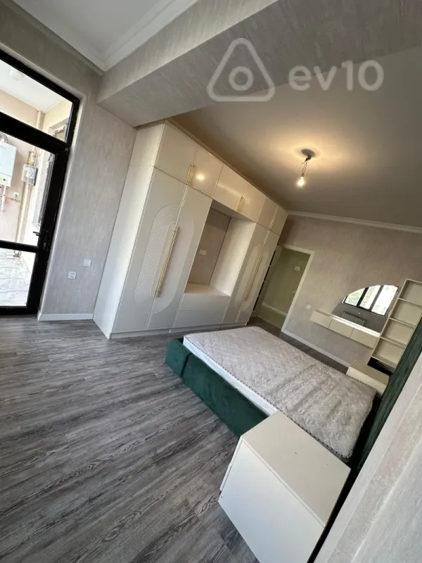 Satılır 2 otaqlı yeni tikili 50 m²