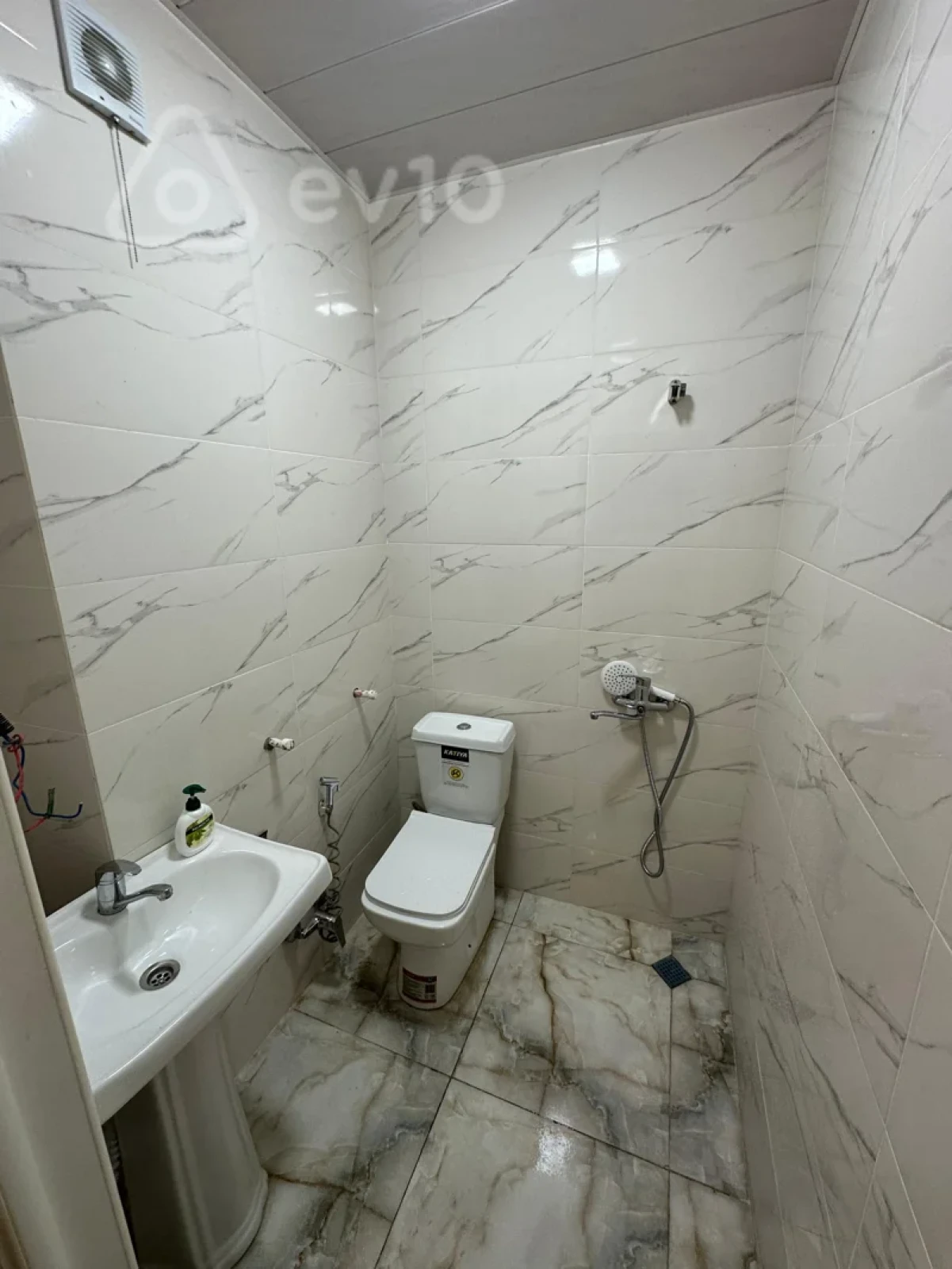 Satılır 2 otaqlı yeni tikili 50 m²