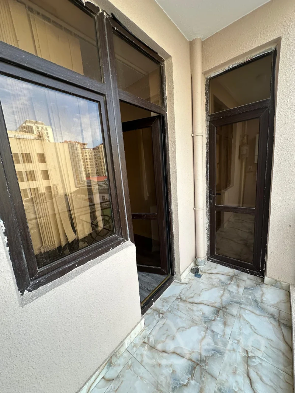 Satılır 2 otaqlı yeni tikili 50 m²