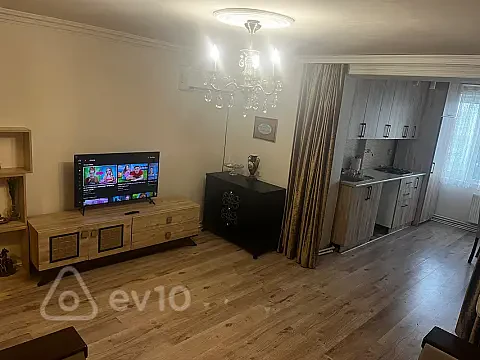 Kirayə verilir 2 otaqlı köhnə tikili 65 m² — Bakı, Binəqədi 2 otaq 65.00 m²