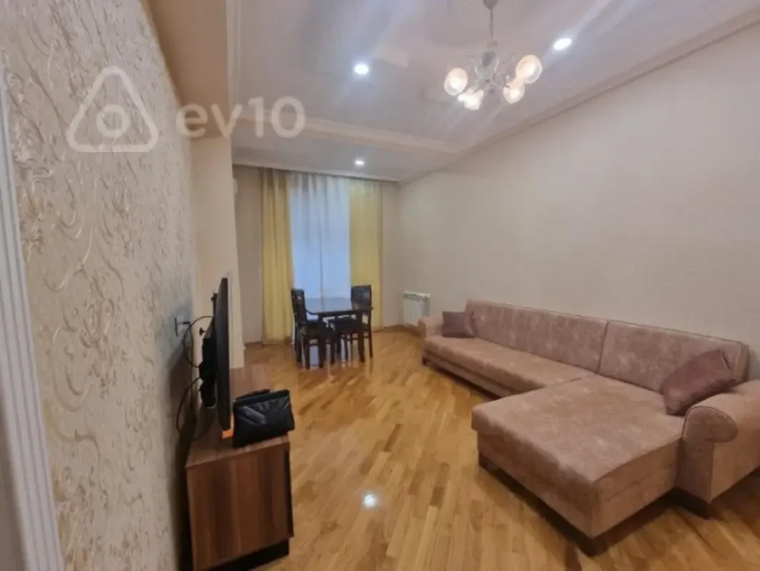 Kirayə verilir 2 otaqlı yeni tikili 65 m²