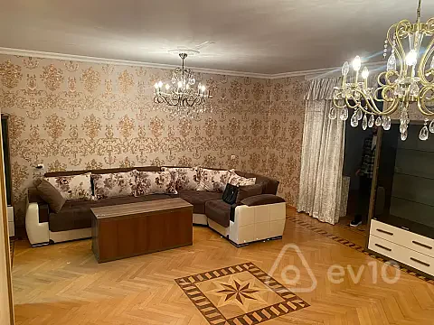 Kirayə verilir 4 otaqlı köhnə tikili 140 m² — Bakı, Nərimanov 4 otaq 140.00 m²