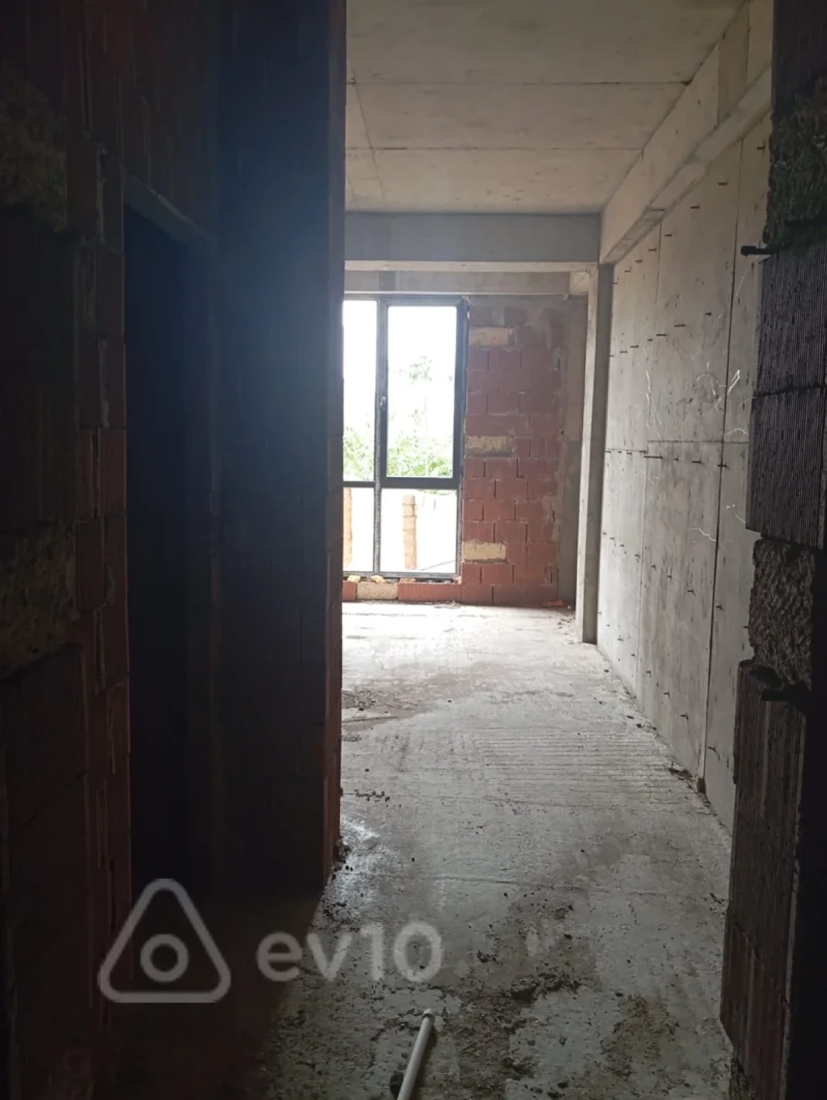 Satılır 2 otaqlı yeni tikili 49 m²