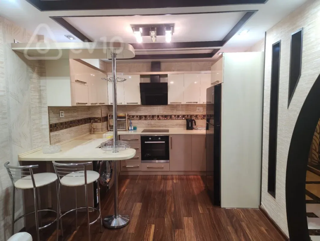 Kirayə verilir 2 otaqlı yeni tikili 80 m²