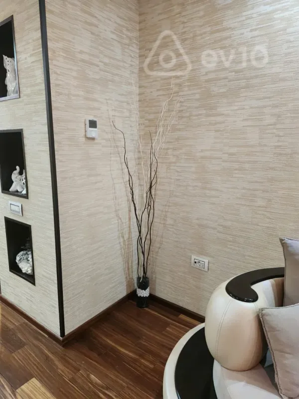Kirayə verilir 2 otaqlı yeni tikili 80 m²